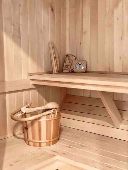 Babiogorska Perelka W Skandynawskim Stylu Z Sauna I Kominkiem Jordanow Εξωτερικό φωτογραφία