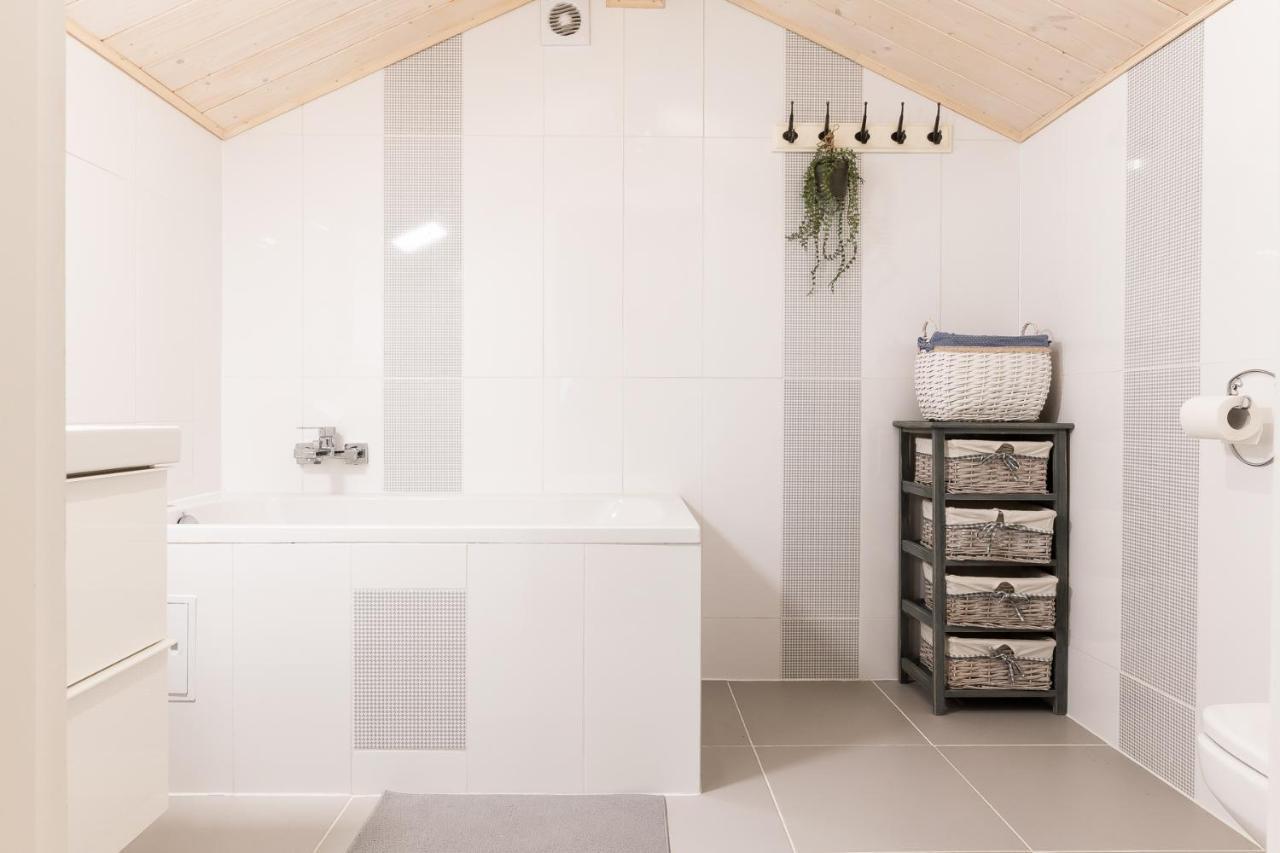 Babiogorska Perelka W Skandynawskim Stylu Z Sauna I Kominkiem Jordanow Εξωτερικό φωτογραφία